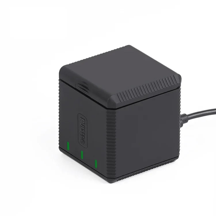 RUIGPRO USBトリプルバッテリーハウジングチャージャーボックス ケーブル＆インジケーターライト付き GoPro HERO9 Black / HERO10 Black用