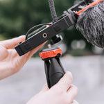 YELANGU PC204 YLG1801D Vlogging ライブ配信 LED 自撮りライト スマートフォン ビデオリグ ハンドル スタビライザーブラケットキット マイク＆三脚付き, PC204