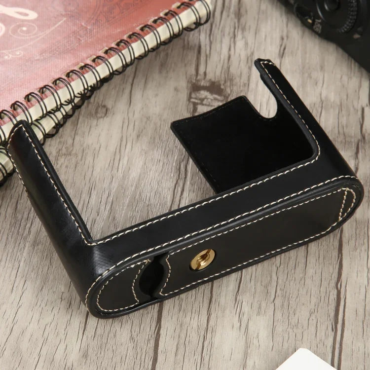 1/4インチネジ PUレザー カメラハーフケースベース Leica Q（Typ 116）用、Leica Q用