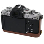 1/4インチネジ PUレザー カメラハーフケースベース Nikon Z fc用、Nikon Z fc用