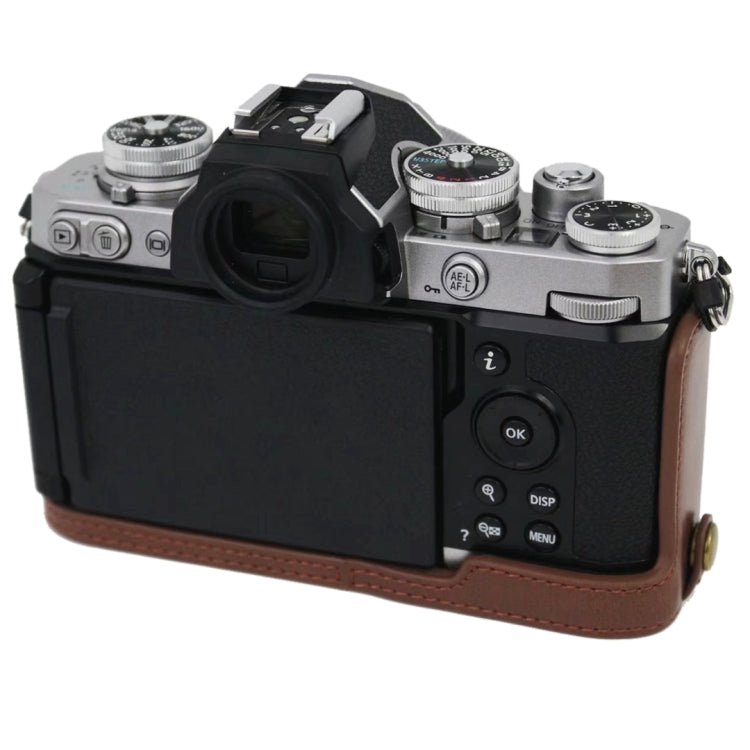 1/4インチネジ PUレザー カメラハーフケースベース Nikon Z fc用、Nikon Z fc用