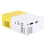 YG-300 0.8-2M 24-60インチ 400-600ルーメン LEDプロジェクター HDホームシアター 3-in-1ビデオ変換ケーブル＆リモコン付き、サイズ: 12.6 x 8.6 x 4.6 cm、EUプラグ