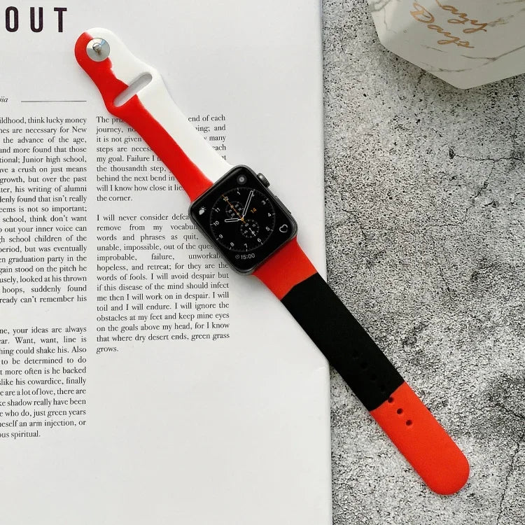 Apple Watch Series 6 & SE & 5 & 4 40mm / 3 & 2 & 1 38mm 用シリコンカラーマッチ交換用ウォッチバンド、Apple Watch 40mm/38mm用（ブラック＋レッド＋ホワイト）、Apple Watch 40mm/38mm用（レッド＋ホワイト＋ブラック）、Apple Watch 40mm/38mm用（ライトブルー＋ダークブルー＋イエロー）