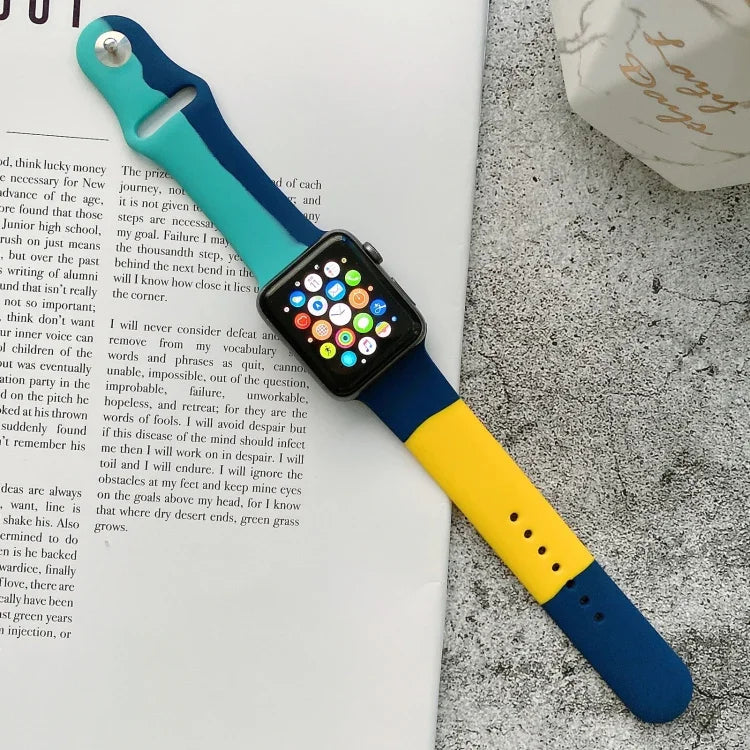 Apple Watch Series 6 & SE & 5 & 4 44mm / 3 & 2 & 1 42mm 用シリコンカラーマッチ交換用ウォッチバンド、Apple Watch 44mm/42mm用（ブラック＋レッド＋ホワイト）、Apple Watch 44mm/42mm用（ライトブルー＋ダークブルー＋イエロー）