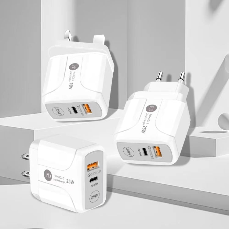 25W PD Type-C + QC3.0 USBポート トラベルチャージャー、UKプラグ