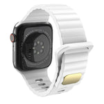 通気性のある肌に優しいシリコン、Apple Watch Ultra 49mm / シリーズ 8&7 45mm / SE 2&6&SE&5&4 44mm / 3&2&1 42mm、シリーズ 8&7 41mm / SE 2&6&SE&5&4 40mm / 3&2&1 38mm 用