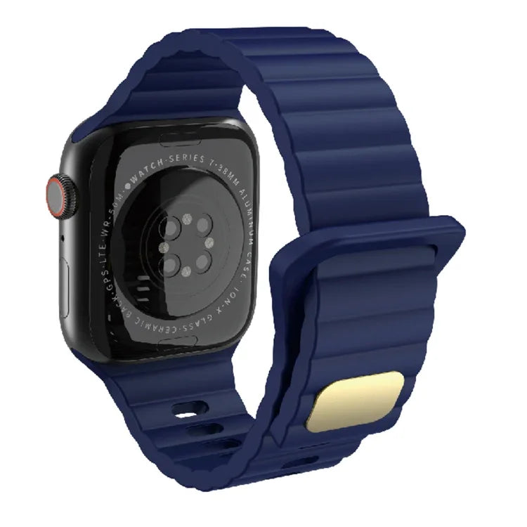 通気性のある肌に優しいシリコン、Apple Watch Ultra 49mm / シリーズ 8&7 45mm / SE 2&6&SE&5&4 44mm / 3&2&1 42mm、シリーズ 8&7 41mm / SE 2&6&SE&5&4 40mm / 3&2&1 38mm 用