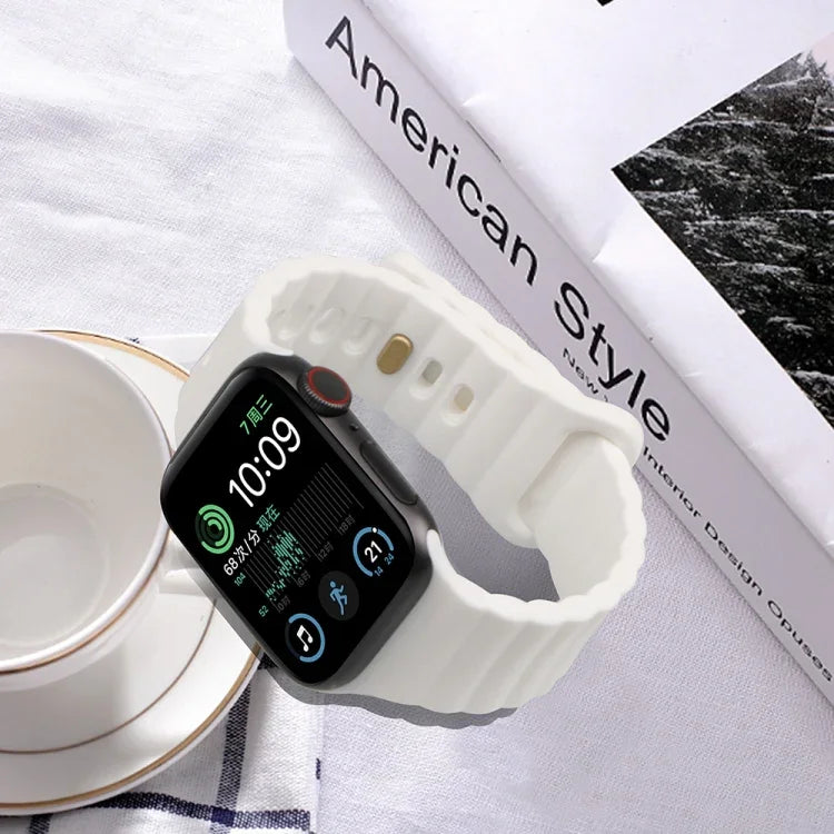 リバースバックルシリコンウォッチバンド Apple Watch Ultra 49mm / Series 8&7 45mm / SE 2&6&SE&5&4 44mm / 3&2&1 42mm用、Apple Watch Series 8&7 41mm / SE 2&6&SE&5&4 40mm / 3&2&1 38mm用