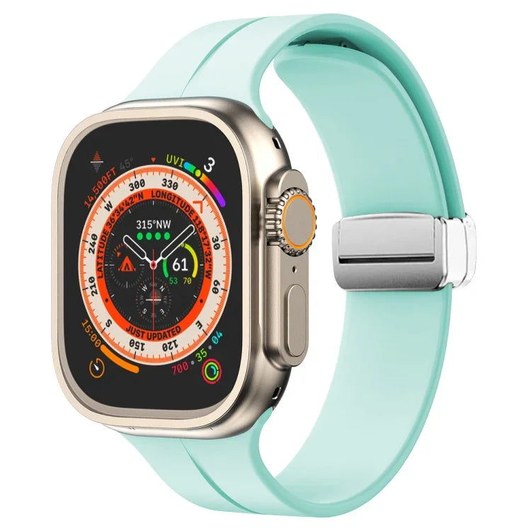 マグネティックフォールドクラスプシリコンウォッチバンド、Apple Watch Series 8&7 45mm用、Apple Watch Series 8&7 41mm用