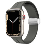 マグネティックフォールドクラスプシリコンウォッチバンド、Apple Watch Series 8&7 45mm用、Apple Watch Series 8&7 41mm用
