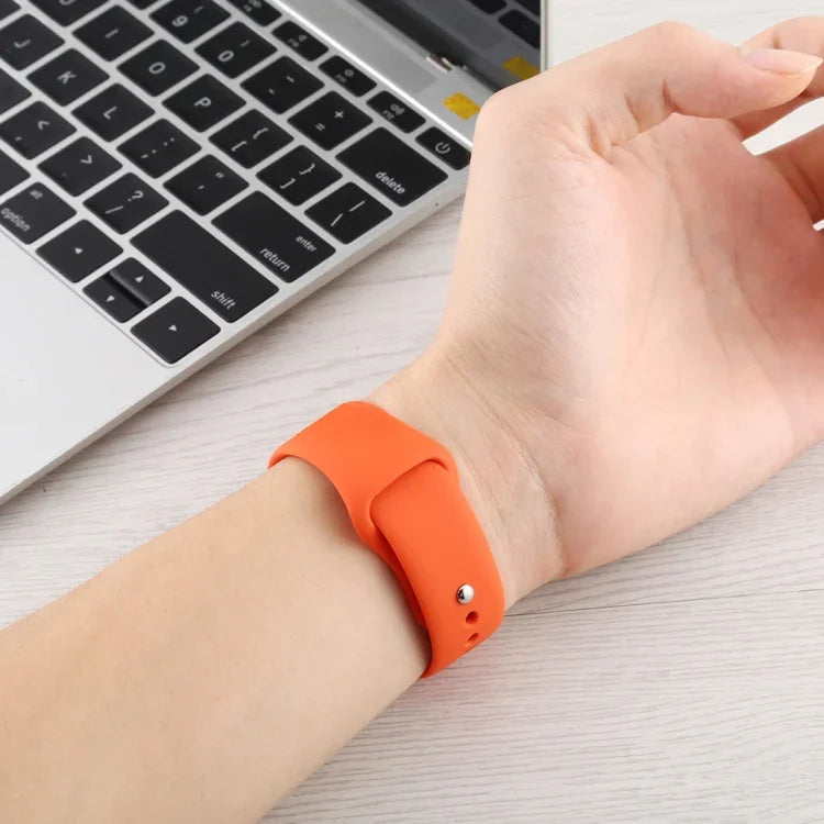 シリコンウォッチ交換用ストラップ、ショートセクション（女性用）、Apple Watch Series 8&7 41mm / SE 2&6&SE&5&4 40mm / 3&2&1 38mm用