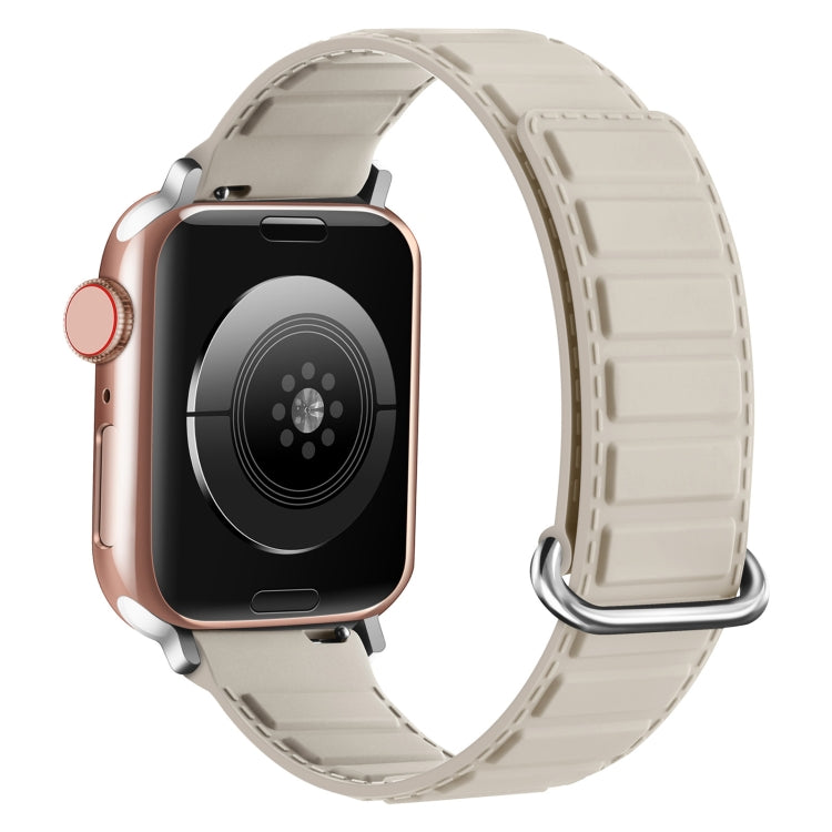リバースバックル磁気シリコンウォッチバンド、Apple Watch Series 7 41mm用、Apple Watch Series 7 45mm用、Apple Watch SE 40mm用