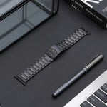 セーフティバックルチタン鋼ウォッチバンド、Apple Watch Ultra 49mm用、Apple Watch SE 2023 44mm用、Apple Watch SE 2023 40mm用、Apple Watch Ultra 2 49mm用、Apple Watch Series 9 45mm用、Apple Watch SE 2022 40mm用、Apple Watch SE 2022 44mm用