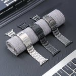 セーフティバックルチタン鋼ウォッチバンド、Apple Watch Ultra 49mm用、Apple Watch SE 2023 44mm用、Apple Watch SE 2023 40mm用、Apple Watch Ultra 2 49mm用、Apple Watch Series 9 45mm用、Apple Watch SE 2022 40mm用、Apple Watch SE 2022 44mm用