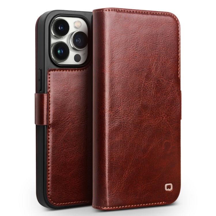 QIALINO クラシック 103 バックル 本革電話ケース、iPhone 17e / 16e 用、iPhone 17 Pro Max 用、iPhone 17 Pro 用、iPhone 17 用、iPhone Air 用、iPhone 15 Pro Max 用、iPhone 15 Plus 用、iPhone 15 用