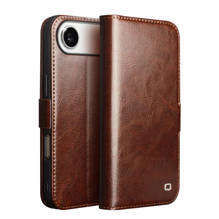 QIALINO クラシック 103 バックル 本革電話ケース、iPhone 17e / 16e 用、iPhone 17 Pro Max 用、iPhone 17 Pro 用、iPhone 17 用、iPhone Air 用、iPhone 15 Pro Max 用、iPhone 15 Plus 用、iPhone 15 用