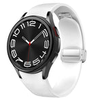 マグネット式シルバーバックルレザーシリコンウォッチバンド、Samsung Galaxy Watch 6用