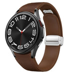 マグネット式シルバーバックルレザーシリコンウォッチバンド、Samsung Galaxy Watch 6用