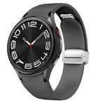 マグネット式シルバーバックルレザーシリコンウォッチバンド、Samsung Galaxy Watch 6用