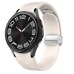 マグネット式シルバーバックルレザーシリコンウォッチバンド、Samsung Galaxy Watch 6用