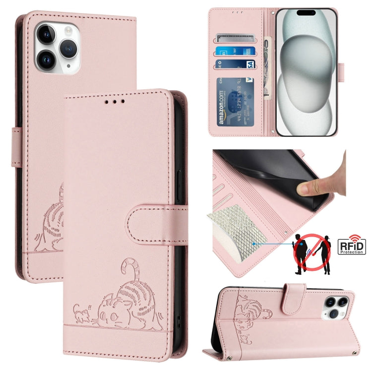 猫とネズミの型押しパターン RFID レザー製スマホケース ストラップ付き、iPhone 13 mini用、iPhone 12/12 Pro用、iPhone 12 Pro Max用、iPhone 12 mini用、iPhone 11 Pro Max用、iPhone 11用、iPhone 11 Pro用、iPhone XS / X用