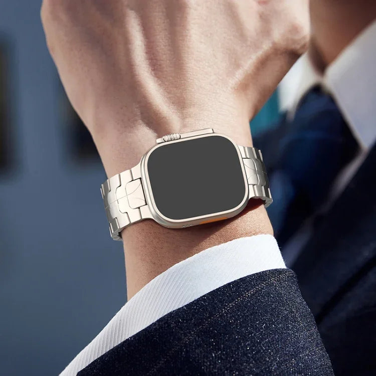 マグネティックバックルチタン合金ウォッチバンド、Apple Watch SE 2023 44mm用、Apple Watch Ultra 2 49mm用、Apple Watch Series 9 45mm用、Apple Watch Ultra 49mm用、Apple Watch Series 8 45mm用、Apple Watch SE 2022 44mm用、Apple Watch Series 7 45mm用...