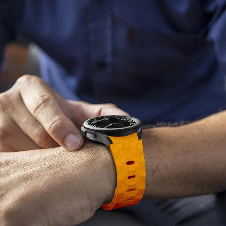 Kalebol サッカーパターン リバースバックル シリコンストラップ、Samsung Galaxy Watch 4 / 5 / 6 用