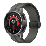 Kalebol 凹型折りたたみマグネットバックルシリコンストラップ、Samsung Galaxy Watch7 / 6 / 5 用