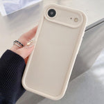 耐衝撃フレーム フロスト精密穴 TPU スマホケース、iPhone 17e / 16e 用、iPhone 17 Pro Max 用、iPhone 17 Pro 用、iPhone 17 用、iPhone Air 用、iPhone 16 Pro Max 用