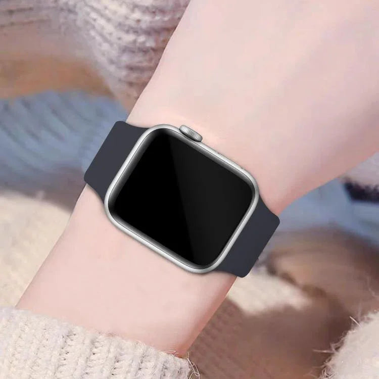 バタフライバックル シリコン ウォッチバンド フィルム一体型PCカバー付き、Apple Watch シリーズ 44mm 用、Apple Watch シリーズ 40mm 用、Apple Watch シリーズ 10 / 11 46mm 用、Apple Watch シリーズ 10 / 11 42mm 用、Apple Watch シリーズ 45mm 用