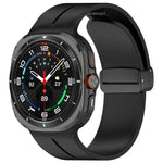 xDfind フラットヘッド グルーブ 折りたたみ ブラックバックル シリコンウォッチバンド、Samsung Galaxy Watch Ultra / Ultra 2025用