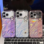 プラチナム波紋テクスチャーリストバンドホルダーTPUスマホケース（レンズフィルム付き）、iPhone 13用