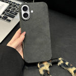 フェイクスエード生地TPUスマホケース スクリーンプリントのウサギぬいぐるみロープ付き、iPhone 17 Pro Max用、iPhone 17 Pro用、iPhone 17用、iPhone 16 Pro Max用、iPhone 16 Pro用、iPhone 16用、iPhone 15 Pro Max用、iPhone 15 Pro用