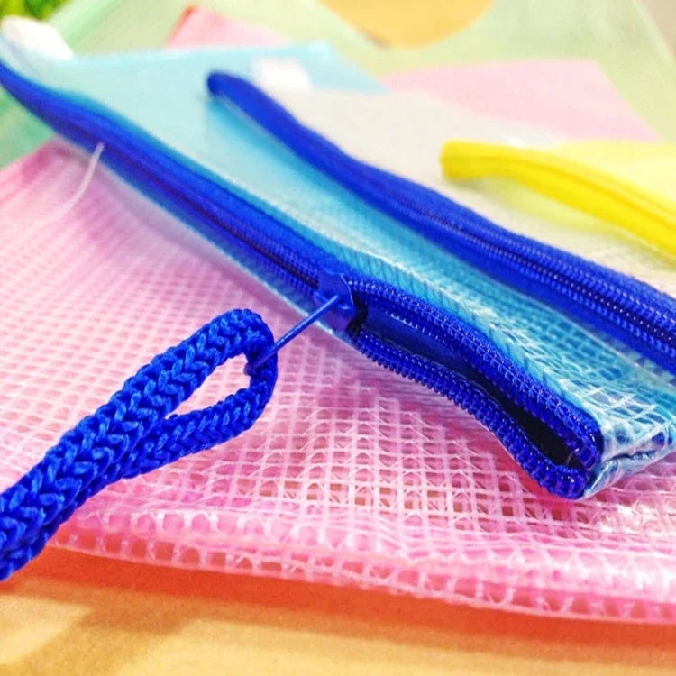 ジッパー付きプラスチックメッシュ文房具バッグ、ランダムカラー配送（B5、サイズ：28x21cm）、B5、サイズ：28x21cm