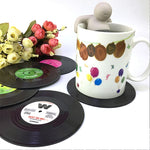 6個セット レトロブラックビニールCDレコード ドリンクコースター ホームテーブルカップマット装飾 コーヒードリンクプレースマット 食器 回転、直径：10.7cm、6個セットカップマット