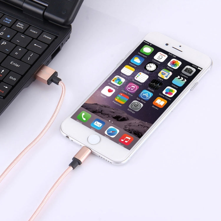 1m 編み込みスタイル金属ヘッド 58芯 8ピンからUSB 2.0 データ/充電ケーブル