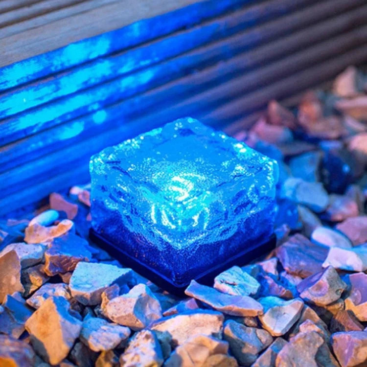ソーラー駆動スクエア強化ガラス屋外LED埋め込みライト ガーデン装飾ランプ IP55防水、サイズ：7 x 7 x 5cm