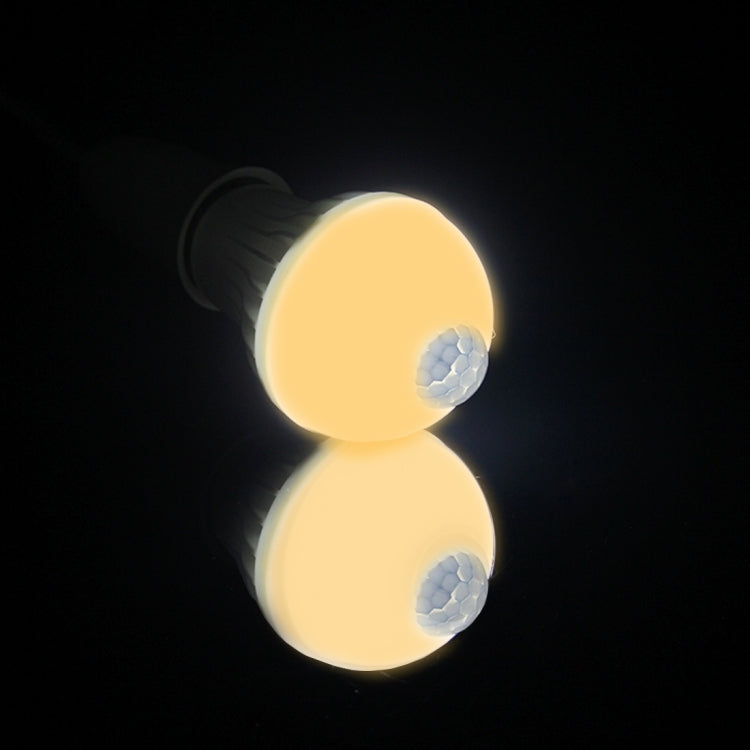 E27 5W 12灯SMD 5730 300LM赤外線モーションセンサーLED電球、センサー距離：4-6m、AC 220V、E27 5W白色光、E27 5W暖色光