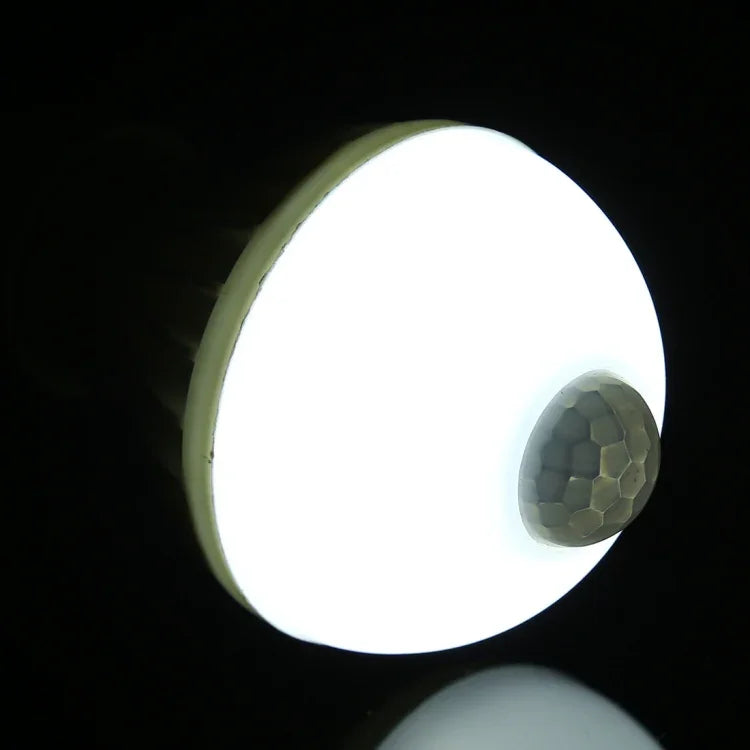 E27 7W 16灯SMD 5730 450LM赤外線モーションセンサーLED電球、センサー距離：4-6m、AC 220V、E27 7W白色光