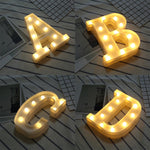 乾電池式暖白色スタンディングハンギングLEDホリデーライト A、N、B、O、C、P、D、Q、E、R、F、G、T、U、V、I、W、J、K、X、L、M、Z