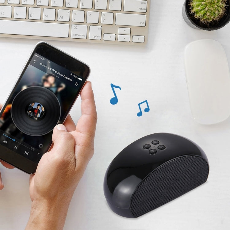 内蔵マイク付き ハンズフリー通話対応 TFカード＆AUX入力＆FM対応 Bluetooth距離：10m