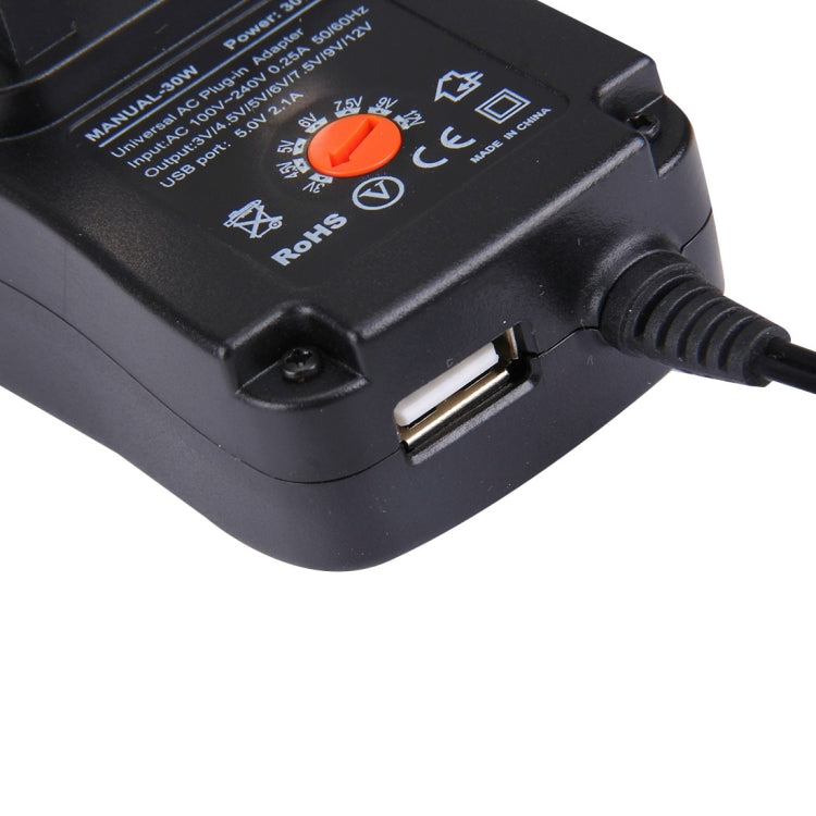 英国プラグ対応 30W パワー壁差し込み式アダプター 5V 2.1A USBポート付き チップ8個 ケーブル長さ約1.2m UKプラグ