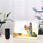HSD1303 13.3インチ LED 1280x800 高解像度ディスプレイ デジタルフォトフレーム ホルダー＆リモコン付き、SD／MMC／MSカード／USBポート対応、UKプラグ（ゴールド）、HSD1303 13.3インチ
