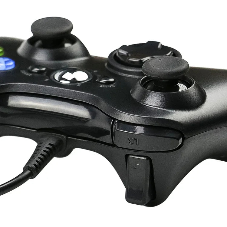 USB 2.0 有線コントローラーゲームパッド XBOX360用 プラグアンドプレイ ケーブル長さ: 2.5m XBOX360対応（ブラック）