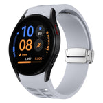 リチャード マグネティック折りたたみシルバーバックルシリコン製時計バンド、Samsung Galaxy Watch FE 40mm用、Samsung Galaxy Watch 5 Pro ゴルフエディション用、Samsung Galaxy Watch 5 ゴルフエディション用