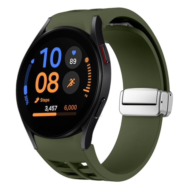 リチャード マグネティック折りたたみシルバーバックルシリコン製時計バンド、Samsung Galaxy Watch FE 40mm用、Samsung Galaxy Watch 5 Pro ゴルフエディション用、Samsung Galaxy Watch 5 ゴルフエディション用