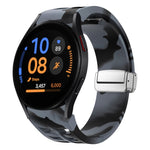 リチャード マグネティック折りたたみシルバーバックルシリコン製時計バンド、Samsung Galaxy Watch FE 40mm用、Samsung Galaxy Watch 5 Pro ゴルフエディション用、Samsung Galaxy Watch 5 ゴルフエディション用