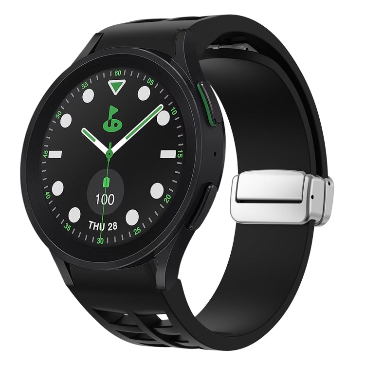 リチャード マグネティック折りたたみシルバーバックルシリコン製時計バンド、Samsung Galaxy Watch FE 40mm用、Samsung Galaxy Watch 5 Pro ゴルフエディション用、Samsung Galaxy Watch 5 ゴルフエディション用