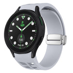 リチャード マグネティック折りたたみシルバーバックルシリコン製時計バンド、Samsung Galaxy Watch FE 40mm用、Samsung Galaxy Watch 5 Pro ゴルフエディション用、Samsung Galaxy Watch 5 ゴルフエディション用