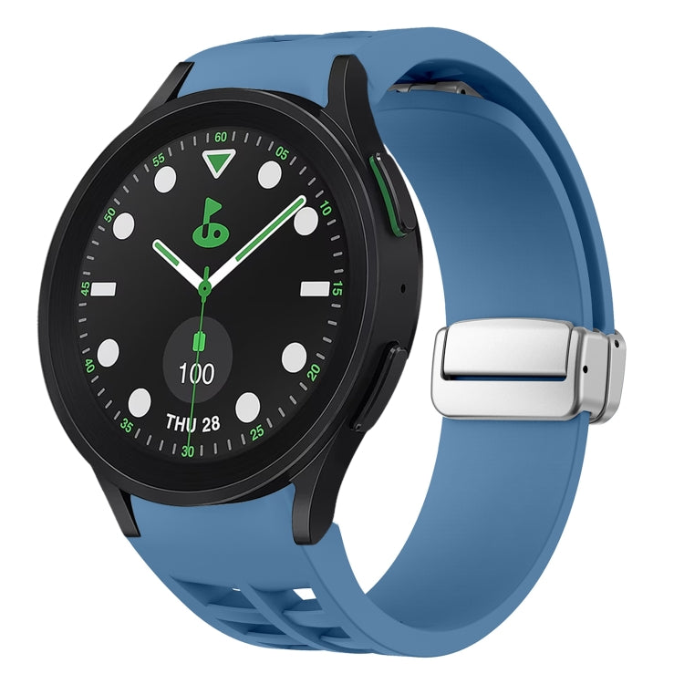 リチャード マグネティック折りたたみシルバーバックルシリコン製時計バンド、Samsung Galaxy Watch FE 40mm用、Samsung Galaxy Watch 5 Pro ゴルフエディション用、Samsung Galaxy Watch 5 ゴルフエディション用